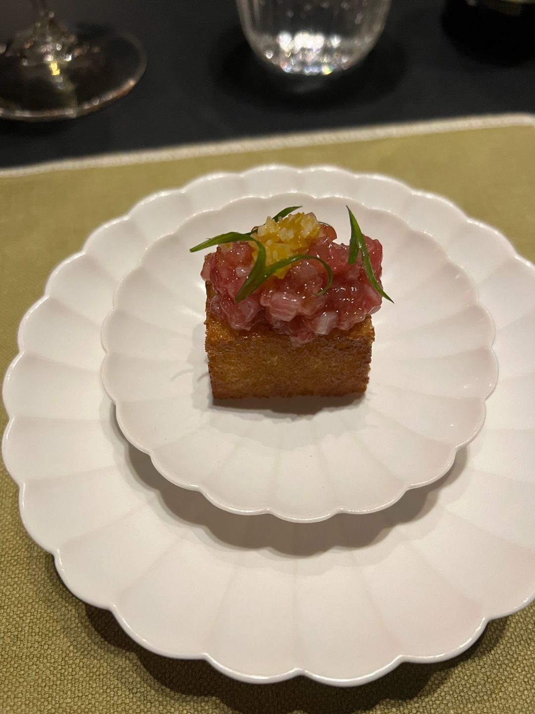 Image of spot Adam/Albin recommended by Hugo Sandberg