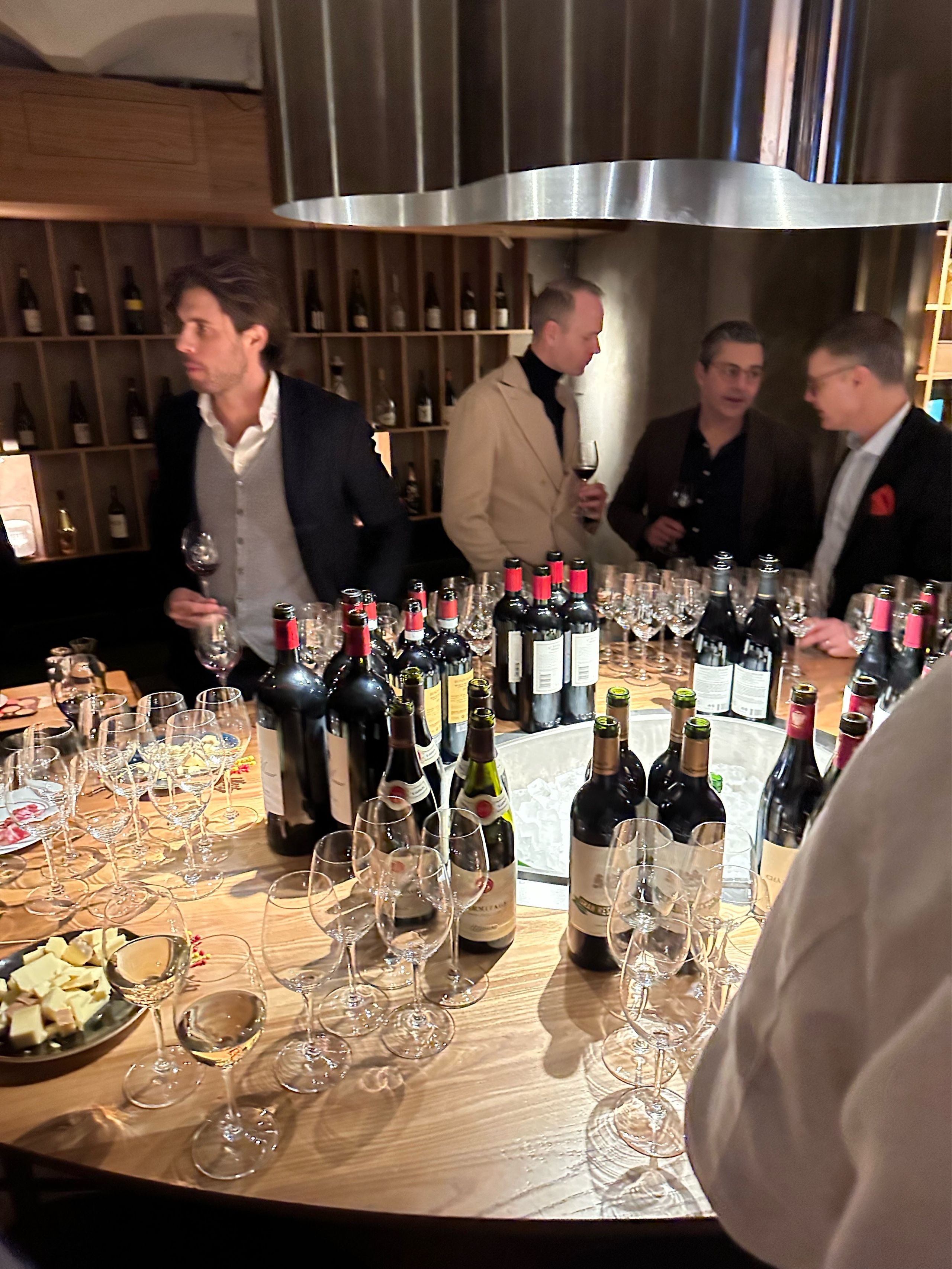 Image of spot Svarta Hästen Schack & Vin recommended by Phoenicia Salén