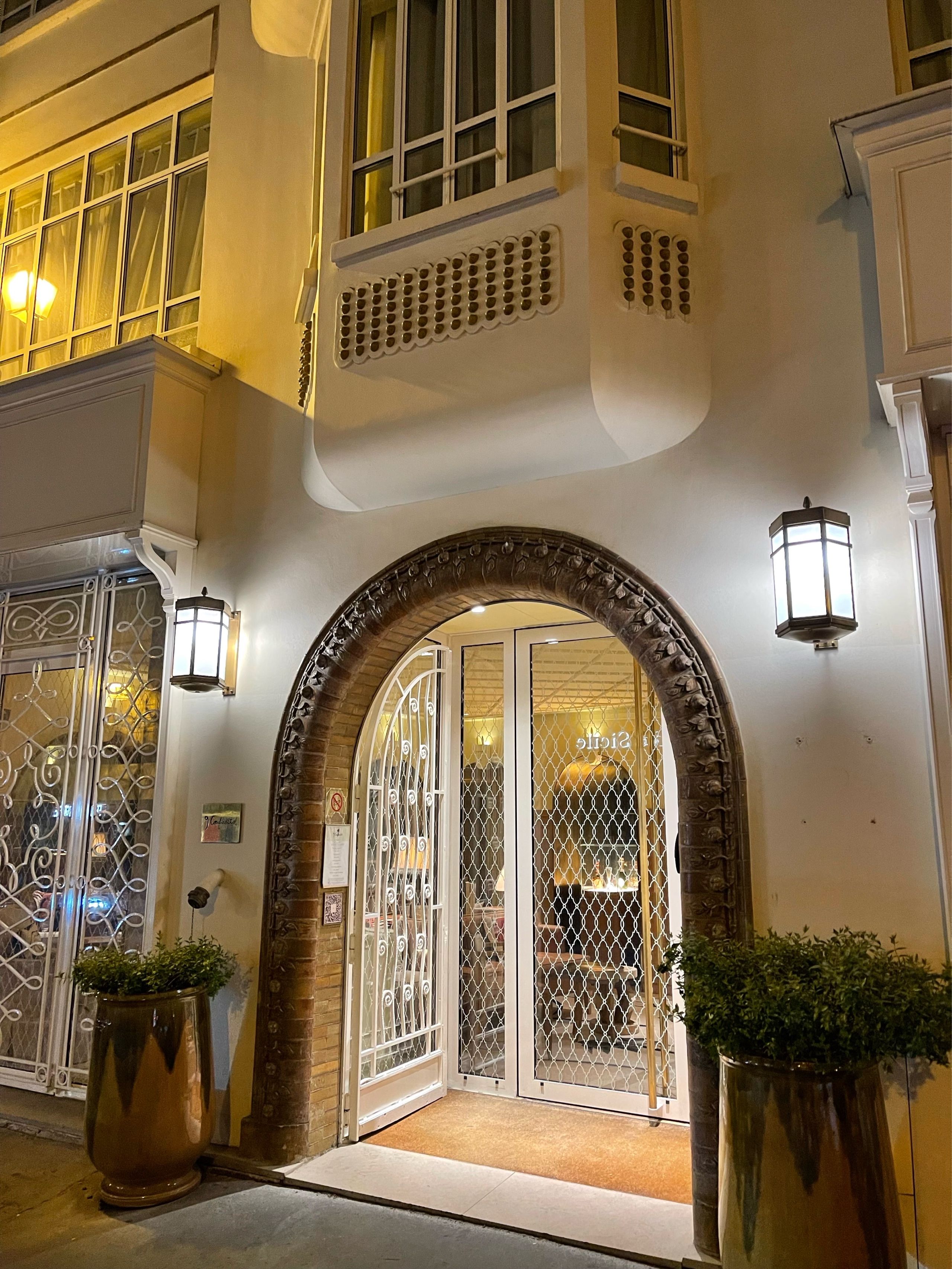 Image of spot Hôtel 9Confidentiel recommended by Angelica Barwich