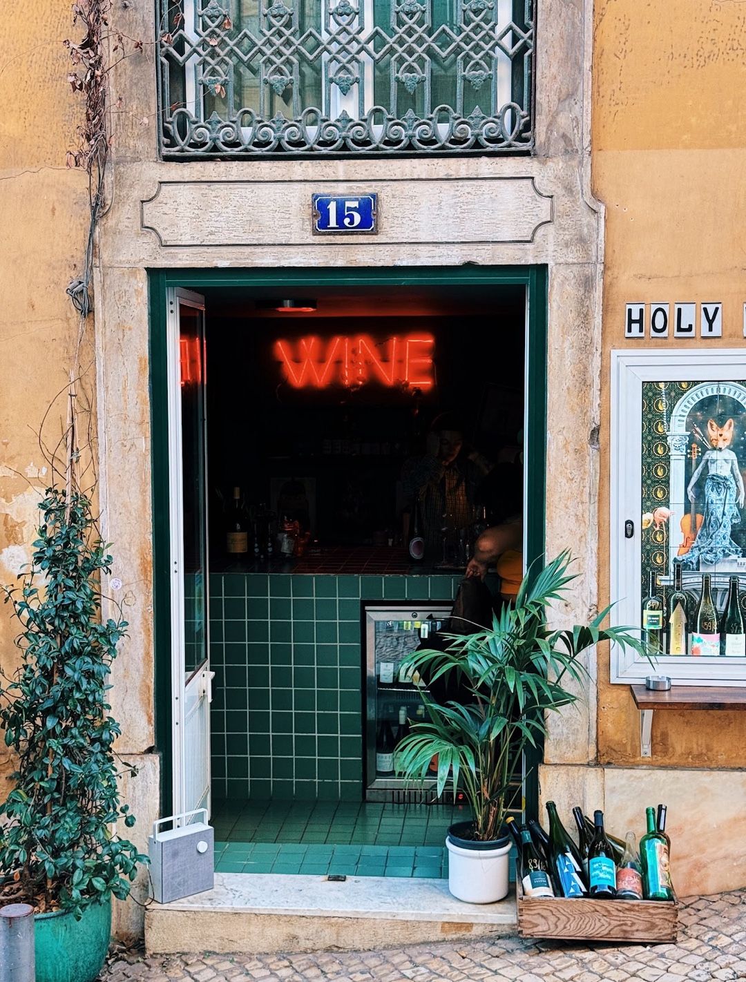 Image of spot Holy Wine recommended by Petter Jansson