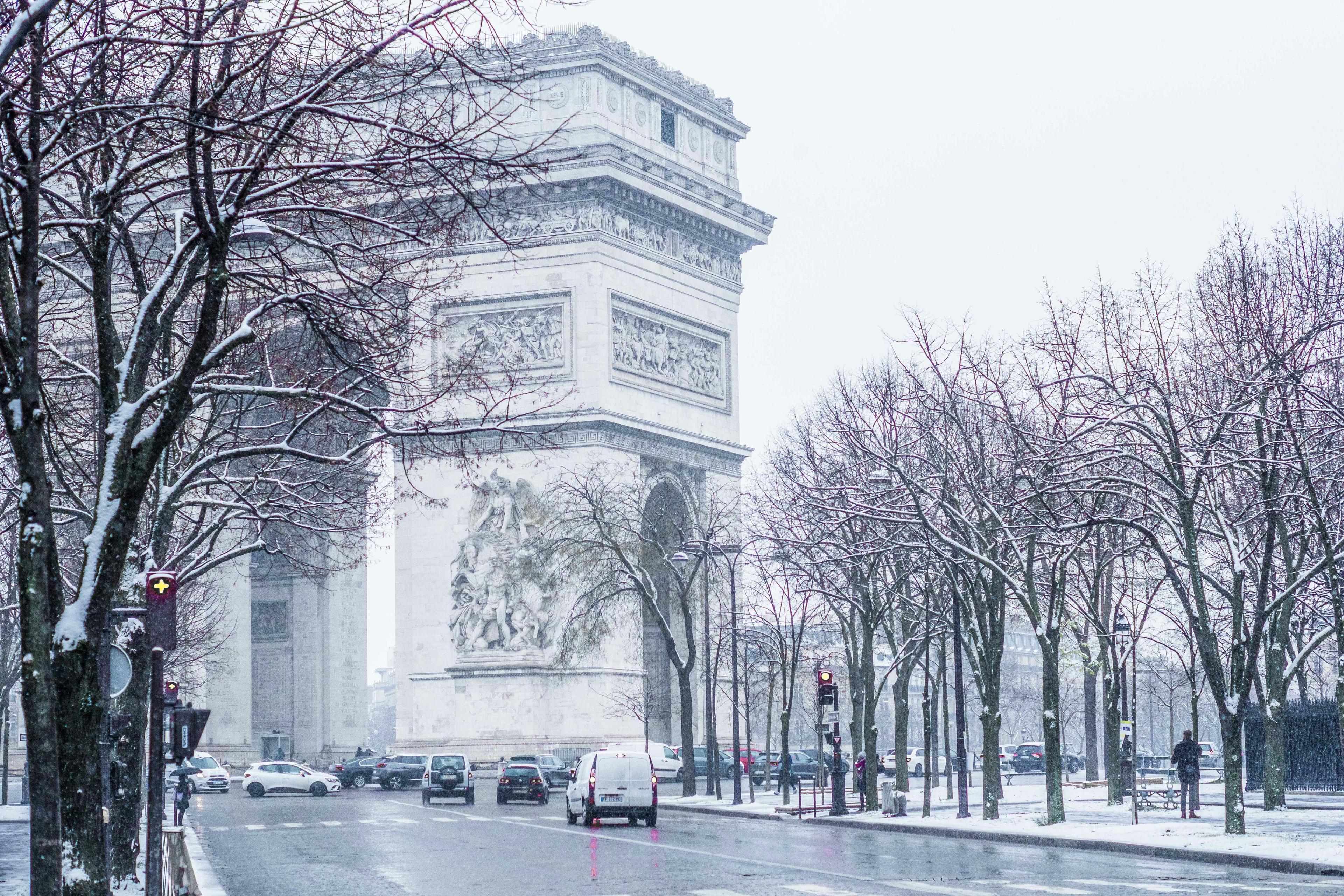 winter time in paris