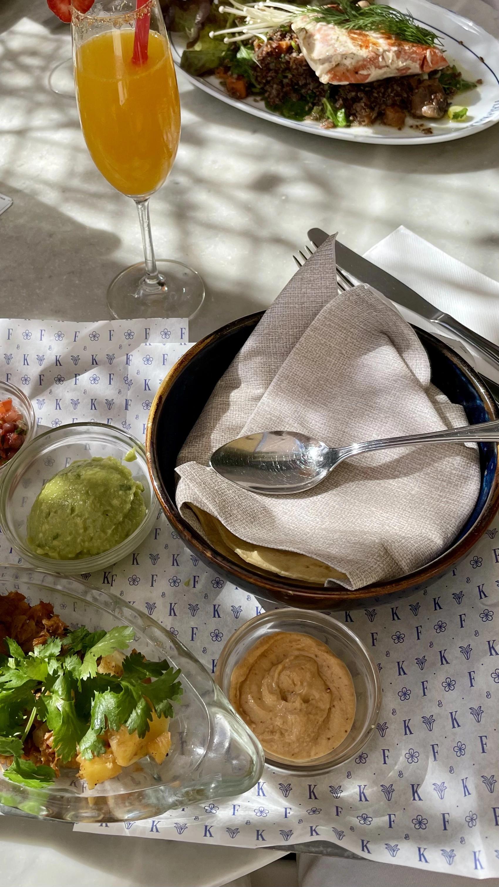 flax & kale barcelona brunch lunch