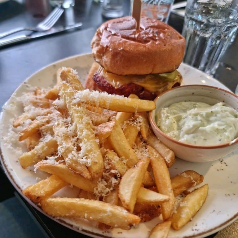 image of Restaurant Galna Tuppen