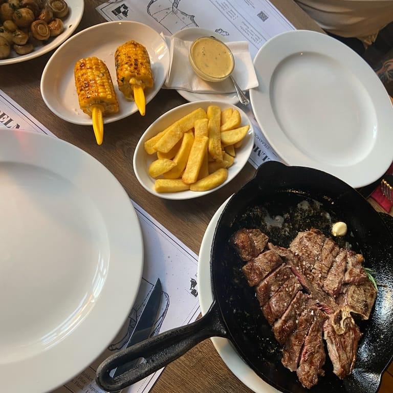 image of Delmonico - Steakhouse, Friends & Wine