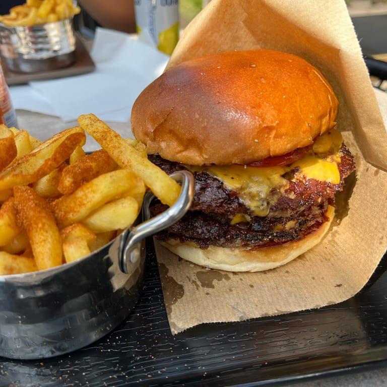 image of Rekas Burgers