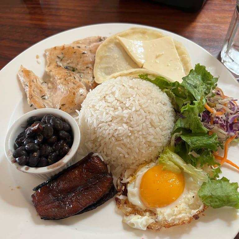 image of Restaurante Tico y Rico