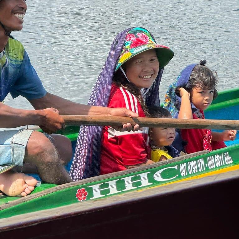 image of Tonle Sap River and Lake Boat Cruise Ticket Counter