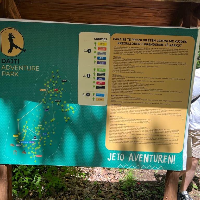 image of Dajti Ekspres (Stacioni i poshtëm/Lower station)