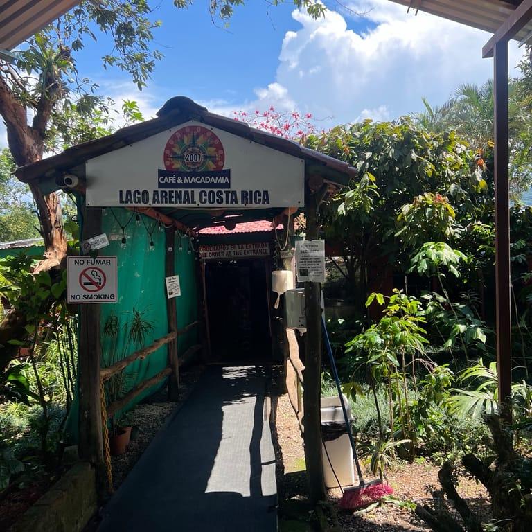 Image of the location Lago Arenal