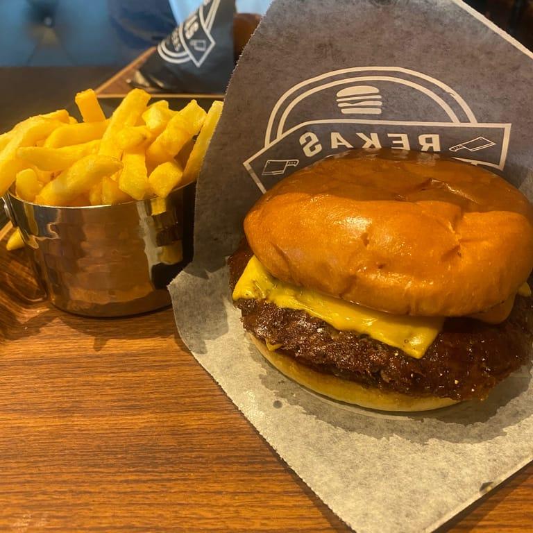 image of Rekas Burgers