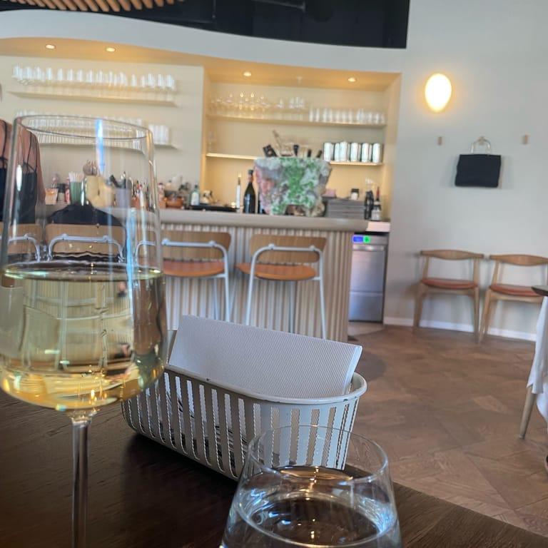 image of Holzweiler Platz Restaurant (Oslo)