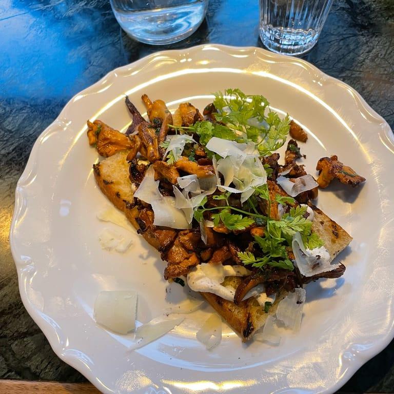 image of Paraden Kvarterskrog & Barservering