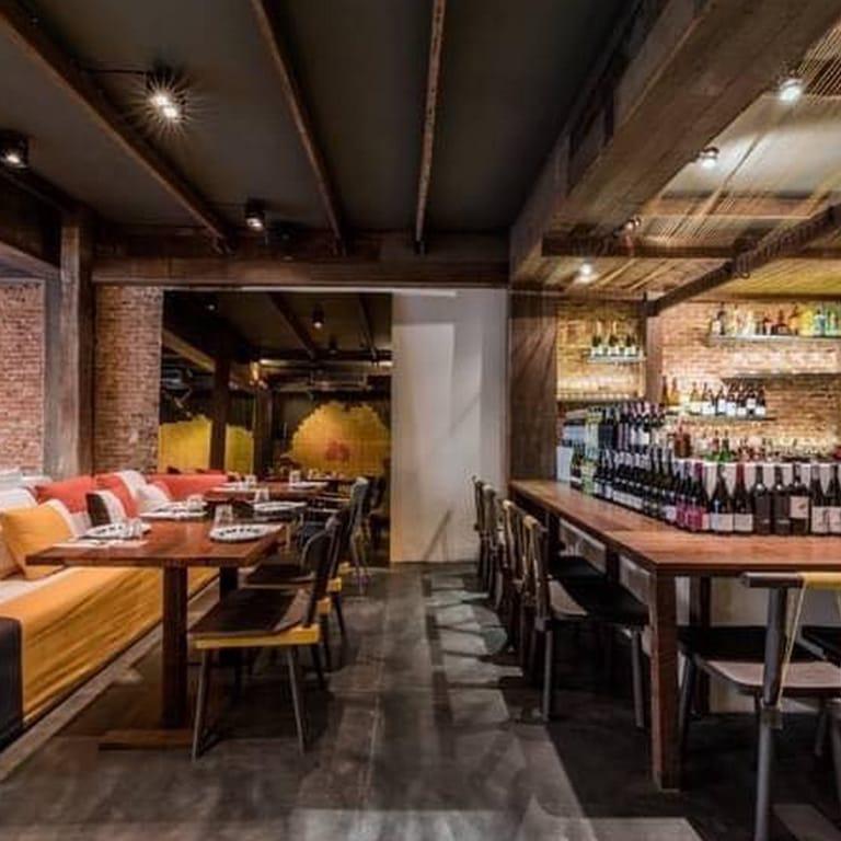 image of Supanniga Eating Room, Sathorn 10 : ห้องทานข้าวสุพรรณิการ์ สาทร 10