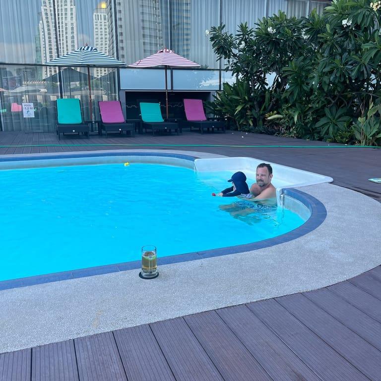 VELA Dhi GLOW Pratunam