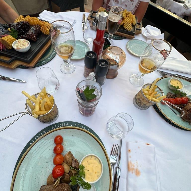 image of Aloha Grill - Restaurant