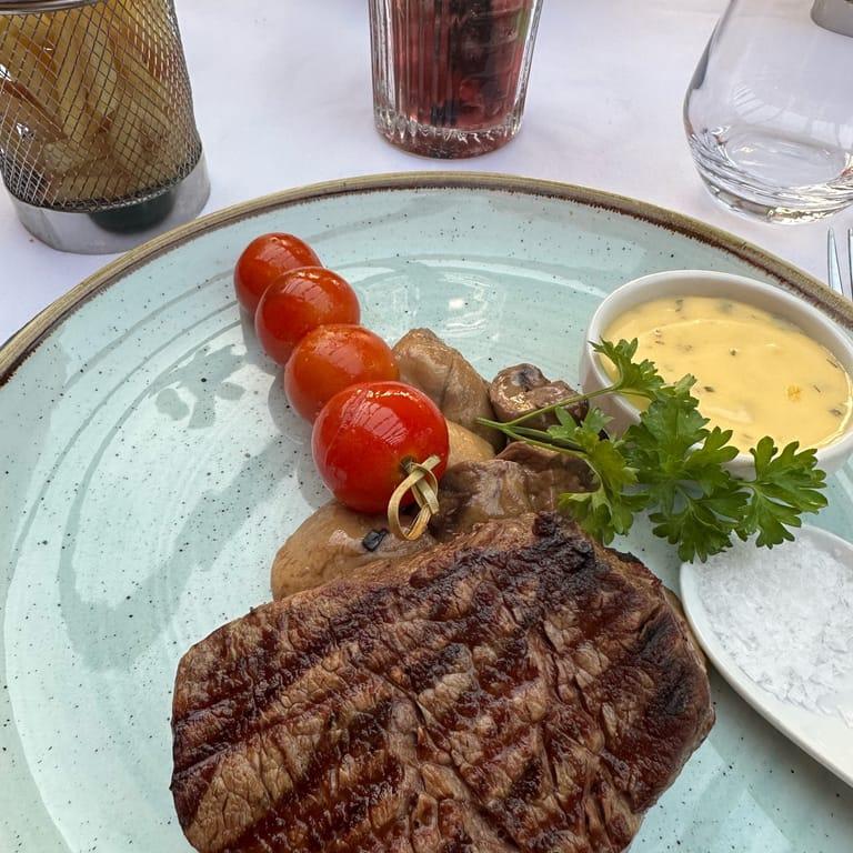 image of Aloha Grill - Restaurant