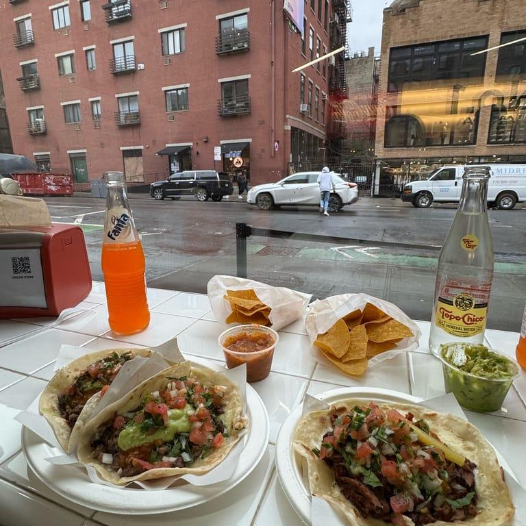 image of LOS TACOS No.1