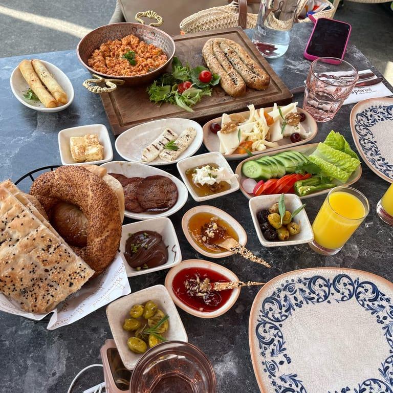 image of Zou Zou Turkish & Lebanese Restaurant Dubai Mall