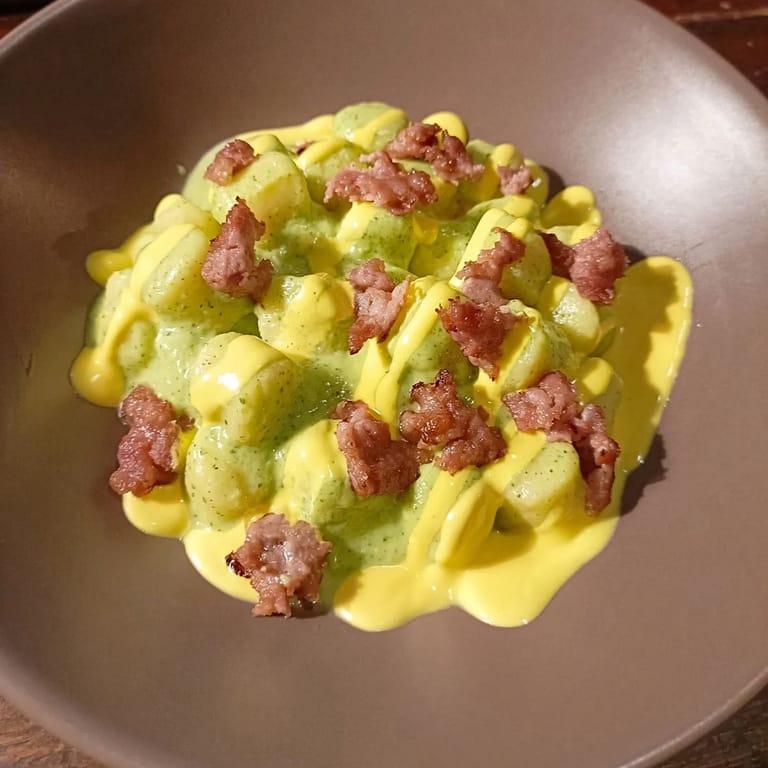 image of Asso Di Fiori Osteria Dei Formaggi