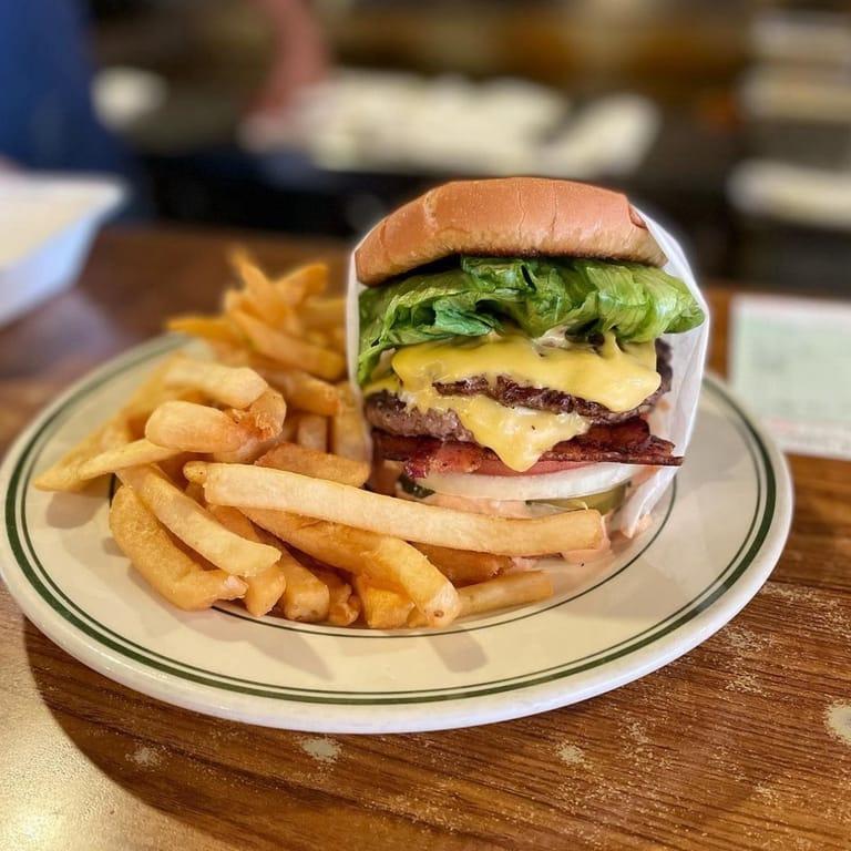 image of Pie 'n Burger