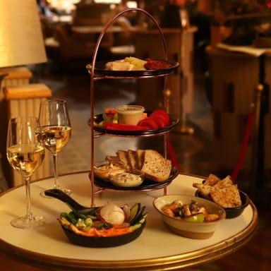 image of Centrál Grand Cafe & Bar