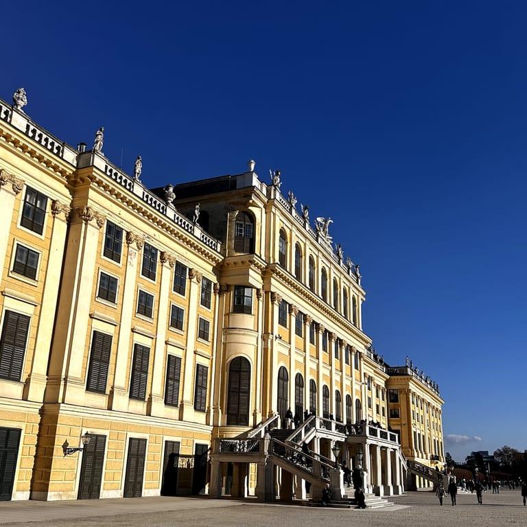image of Schönbrunn Palace