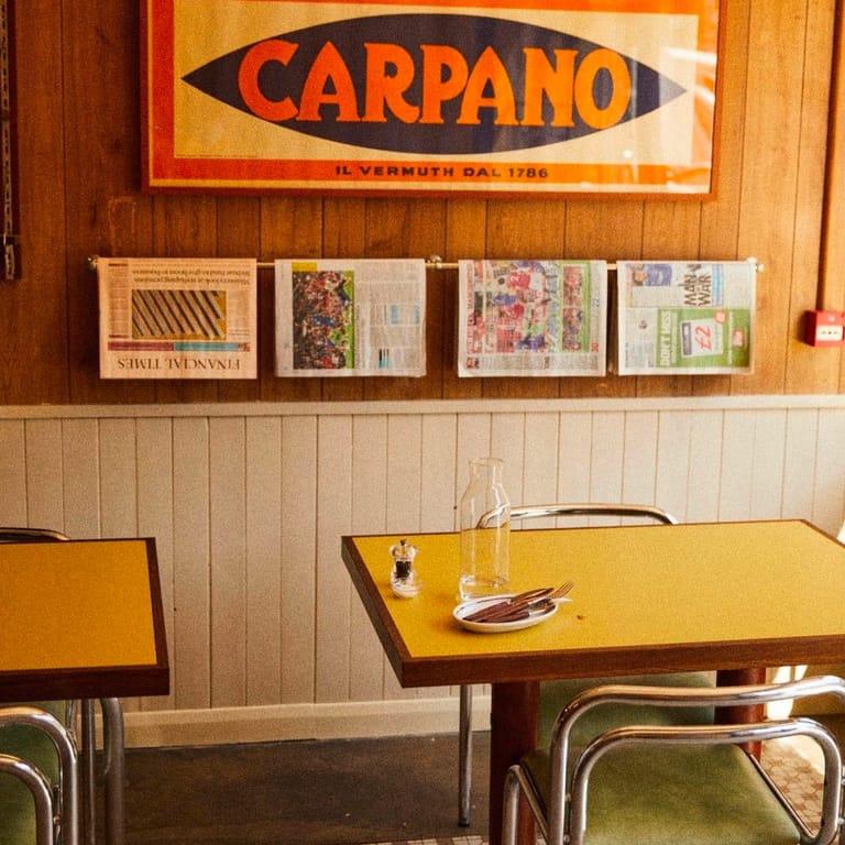 image of Leo's Restaurant & Bar