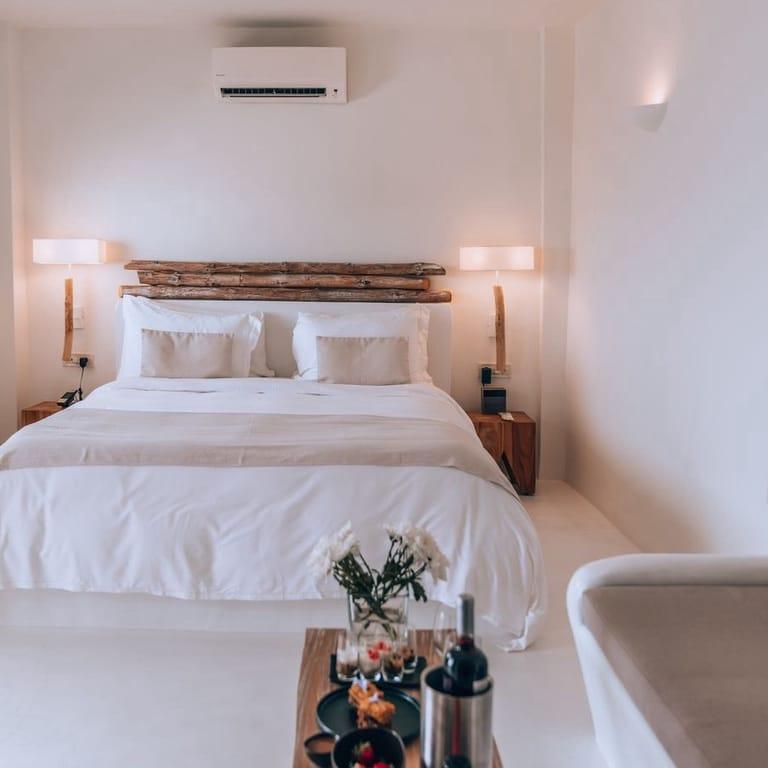 image of Mystique, a Luxury Collection Hotel, Santorini