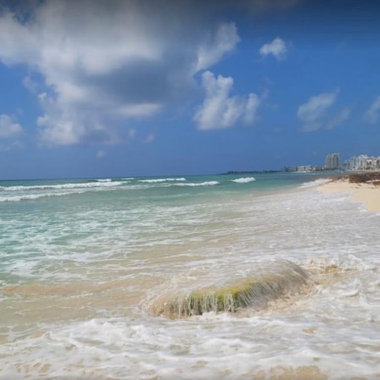 image of Playa Delfines