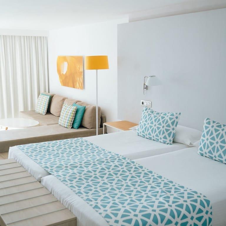 image of Santa Mónica Suites Hotel