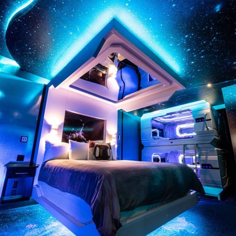 Image of the location Fantasyland Hotel