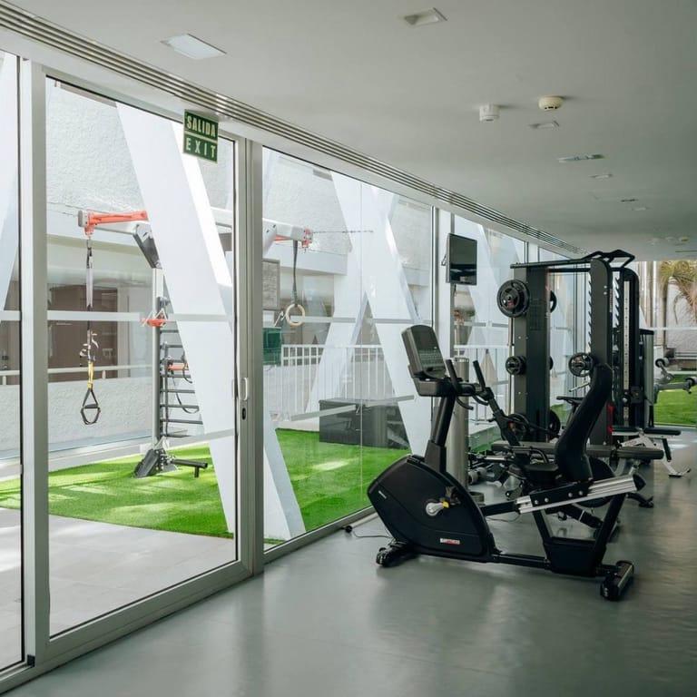 image of Santa Mónica Suites Hotel