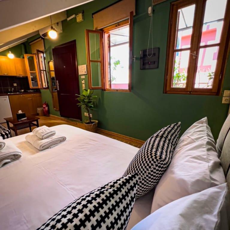 image of City Circus Athens Hostel