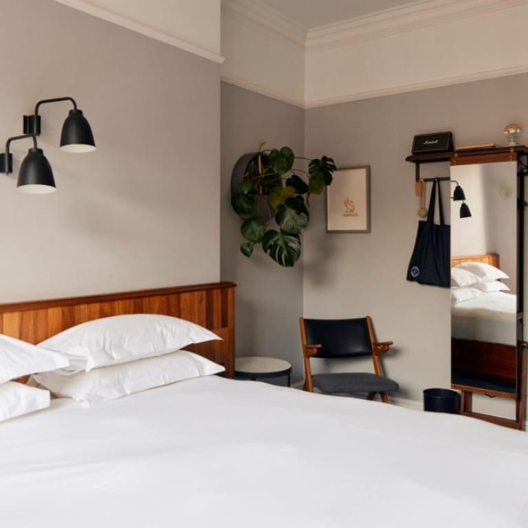 image of The Pilgrm Hotel Restaurant and Bar Paddington