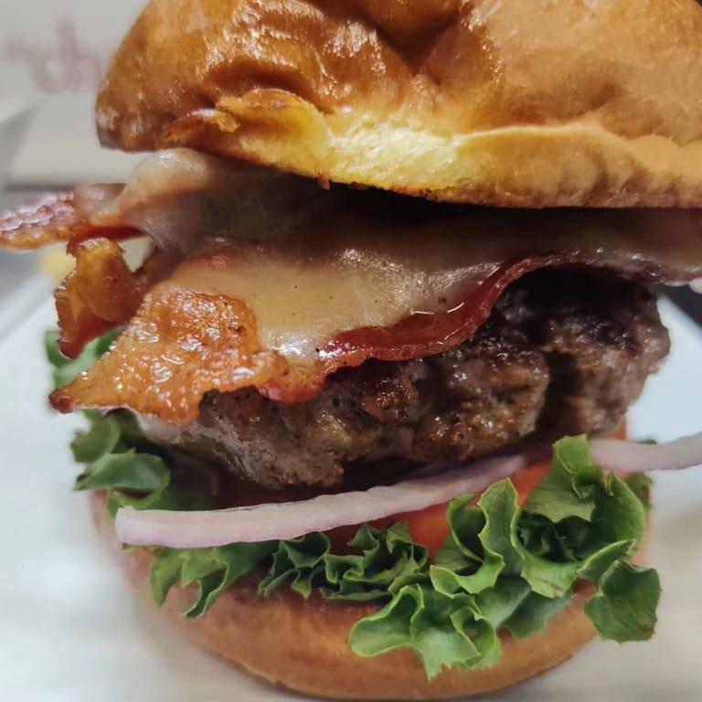 image of Vine Burgers Restaurant