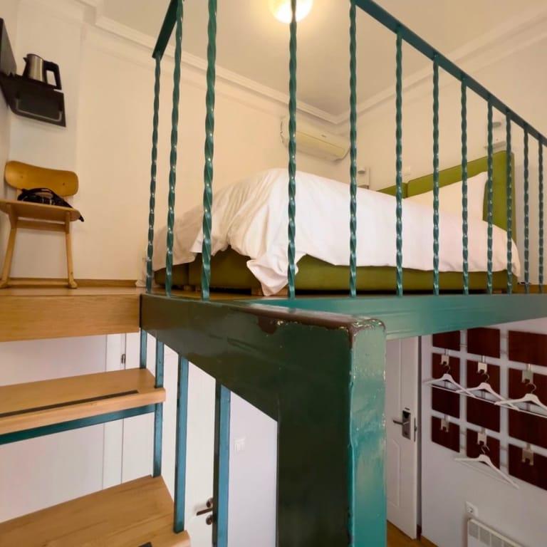 image of City Circus Athens Hostel