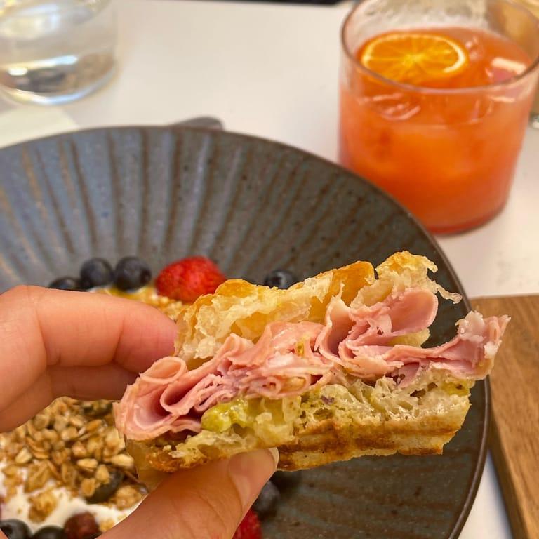 image of Coffee Snob - Specialty Coffee & Pastry