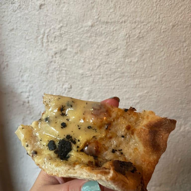 image of Pizzeria MaMeMi & Wine Bar