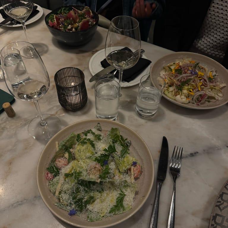 image of Wally's Santa Monica