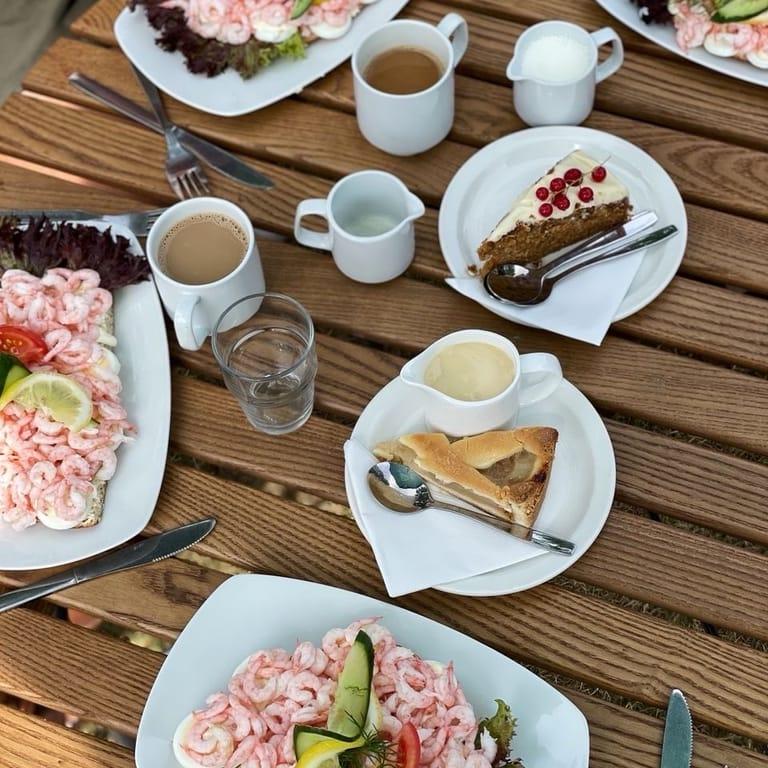 image of Kaffestugan Grännaberget - Öppet dagligen 11-20 tom sista augusti.