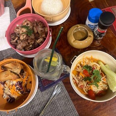 image of Koh Pin Toh Koh Chang - Tropical Thai Restaurant, Euro Comfort Foods & CoWorking Space