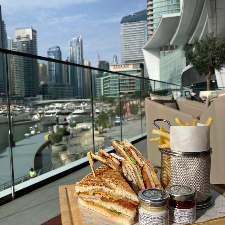 Image of the location Vida Dubai Marina & Yacht Club