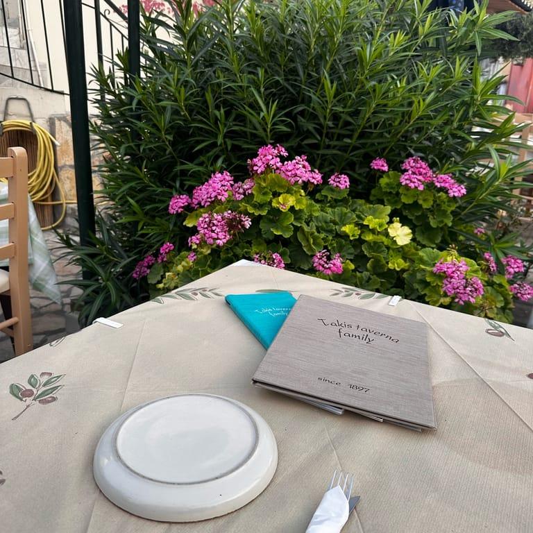 image of Takis Taverna Family