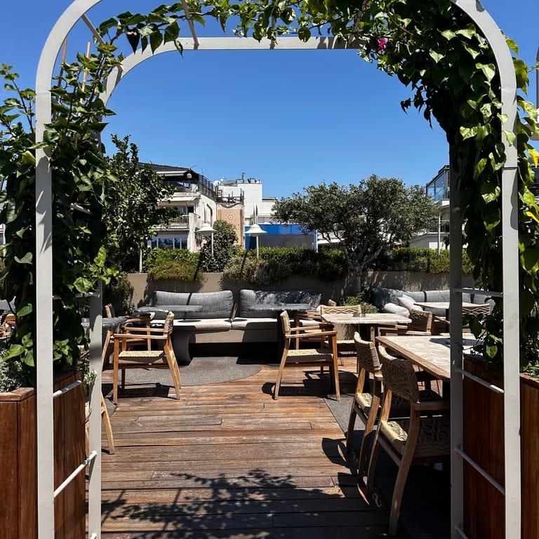 image of 360 Cocktail Bar