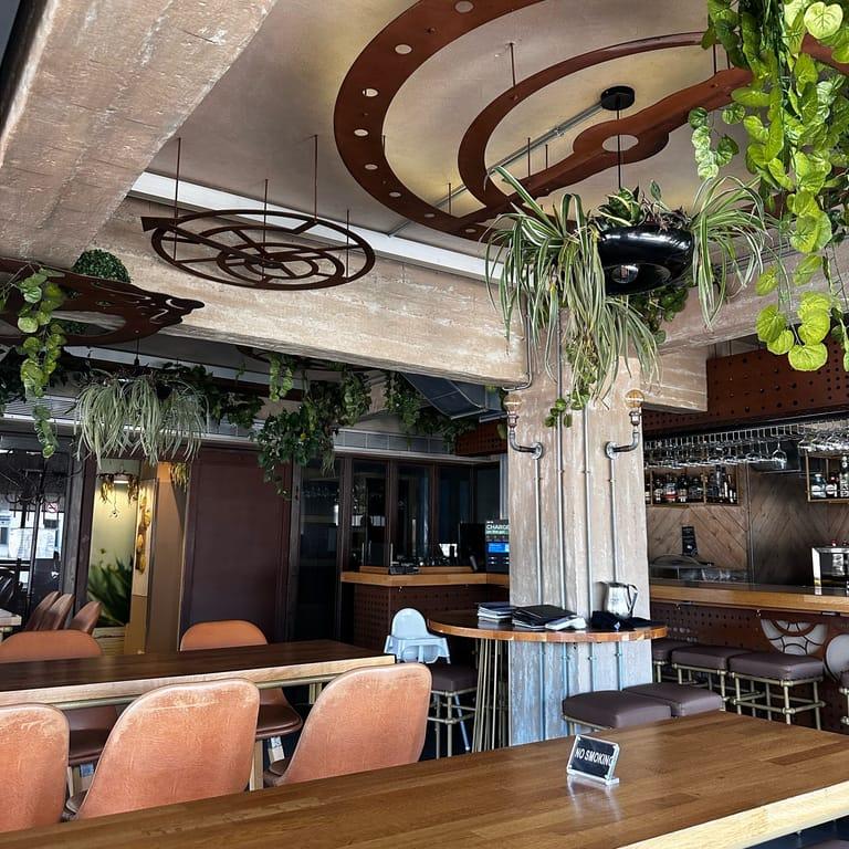 image of 360 Cocktail Bar