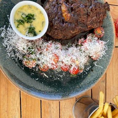 image of Holmen Kök & Bar