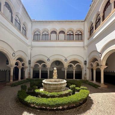 Museu Condes de Castro Guimarães