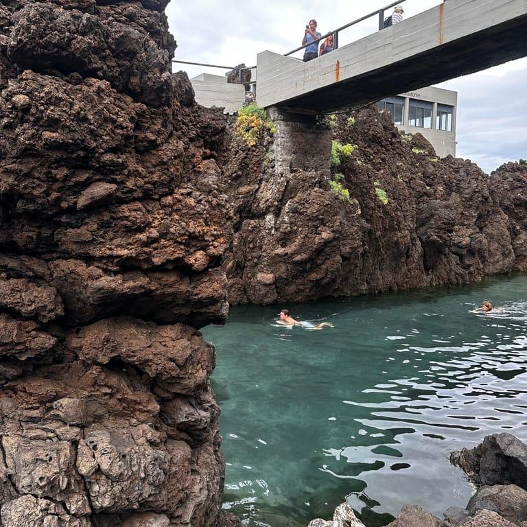 image of Piscinas Naturais do Porto Moniz