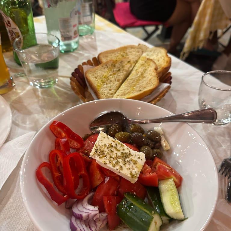 image of Mëndra Traditional Restaurant