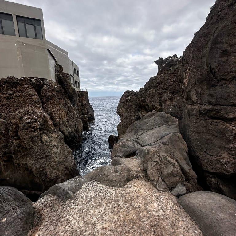 image of Piscinas Naturais do Porto Moniz